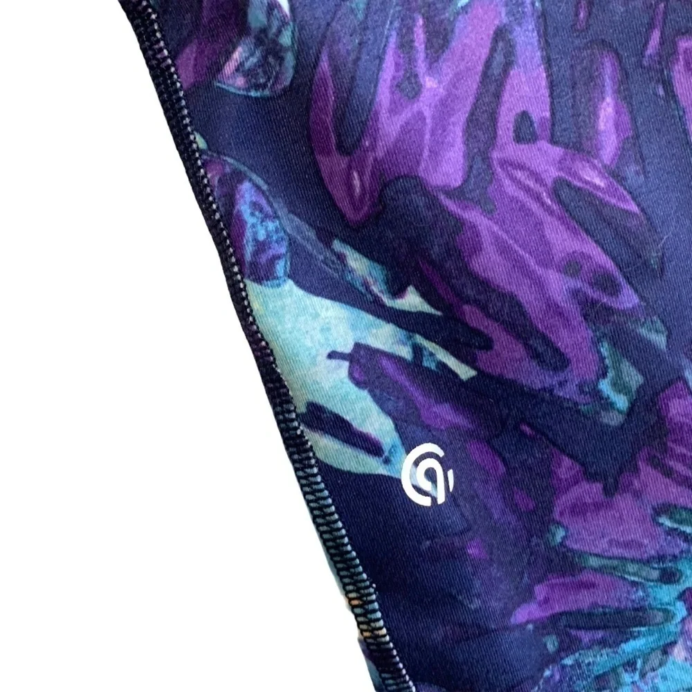 Champion Patterned Mid-Rise Mesh Capri Leggings S